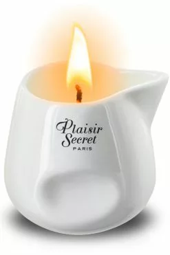 Massagekaars Met Een Zoete Geur Van Patchouli En Ylang-ylang